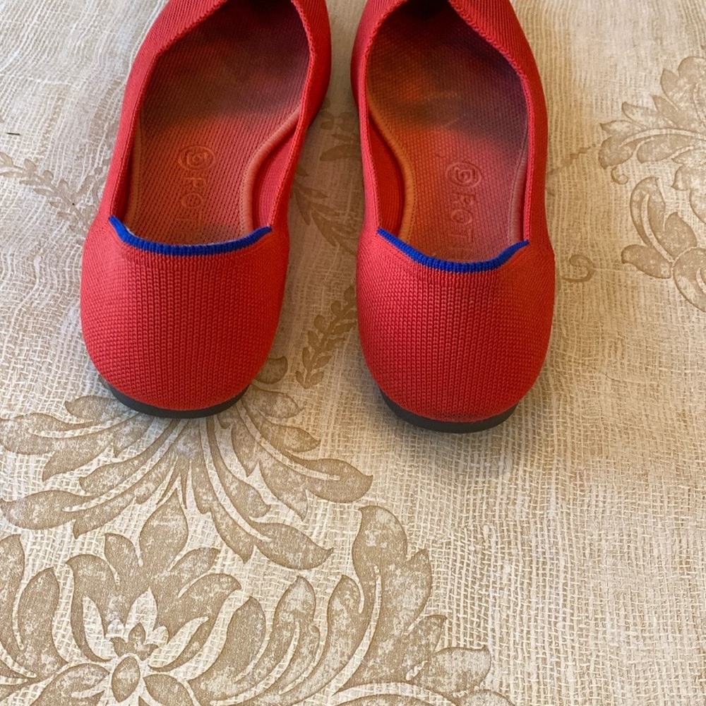 Rothy's Red Pointed Toe Flats with Blue Trim size 9 (fit like 8) run small - Picture 5 of 8